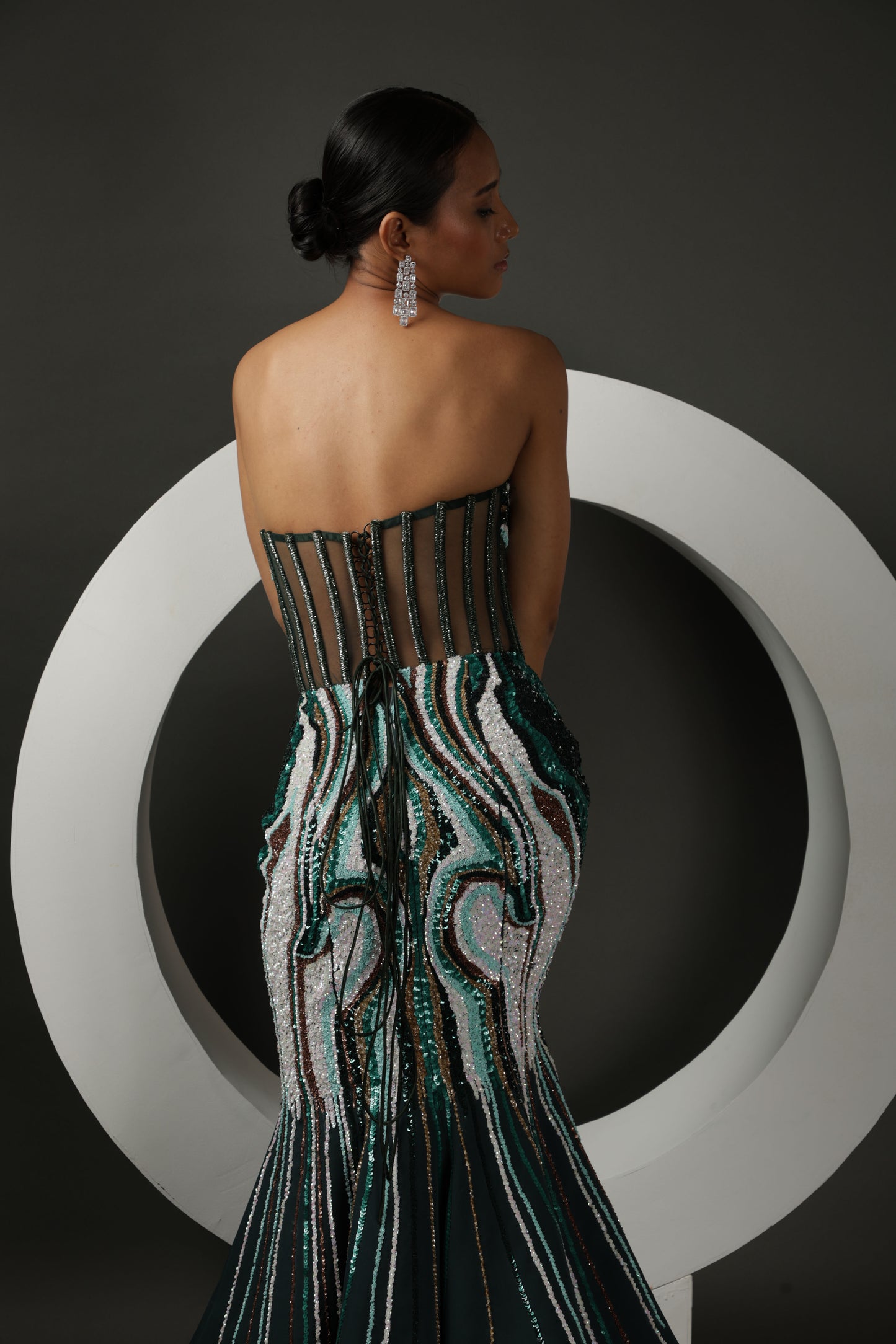 BOTTLE GREEN FISH CUT DRESS