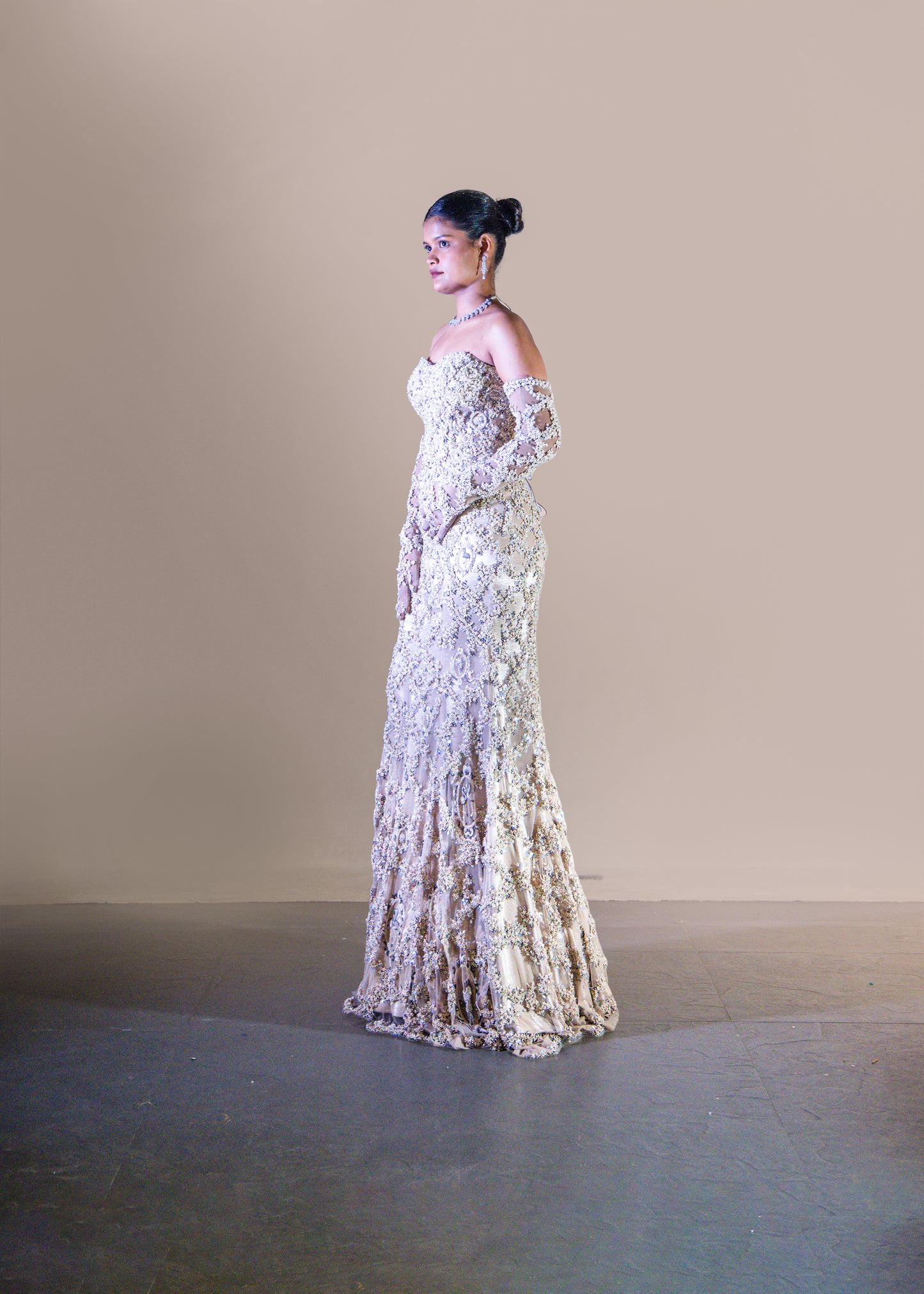 CHAMPAGNE GOLD - FISH CUT GOWN SET