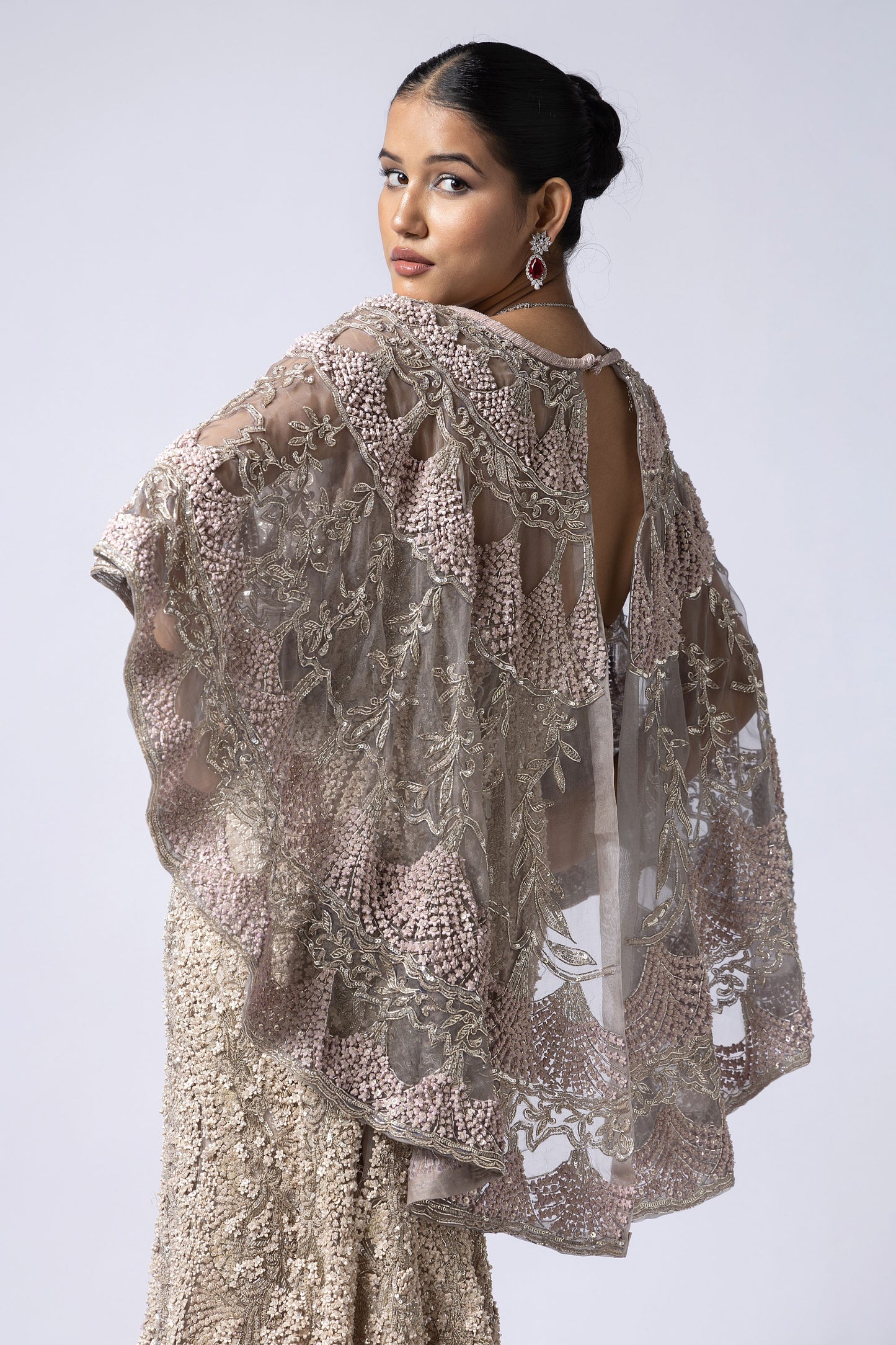 SILVER FISH CUT GOWN SET